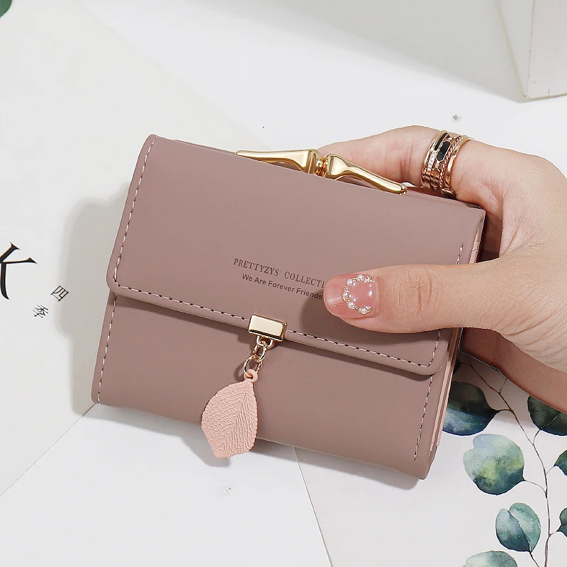 summer Explosion-style womens short wallet Korean PU leather simple everything with solid color personality leaf pendant b 250514