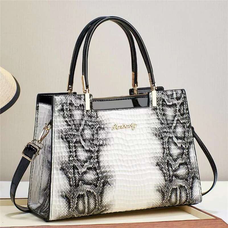 Designer Female Crossbody Bags For Women Crocodile Pattern Shopping Tote Bag Fashion Large Capacity Shoulder Handbags