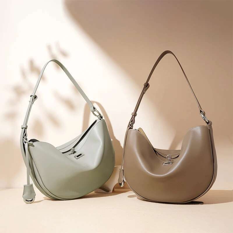 Brand Classic Crescent Exquisite Crossbody Designer High-End Shoulder Leather Texture Lock Women Bag Fashion New
