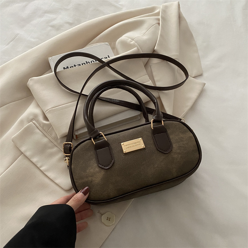 Free Delivery Designer Bag 2025 New Niche Design High End Feel Winter Women's Versatile Chain Crossbody Stylish Small Square Luxury Bag