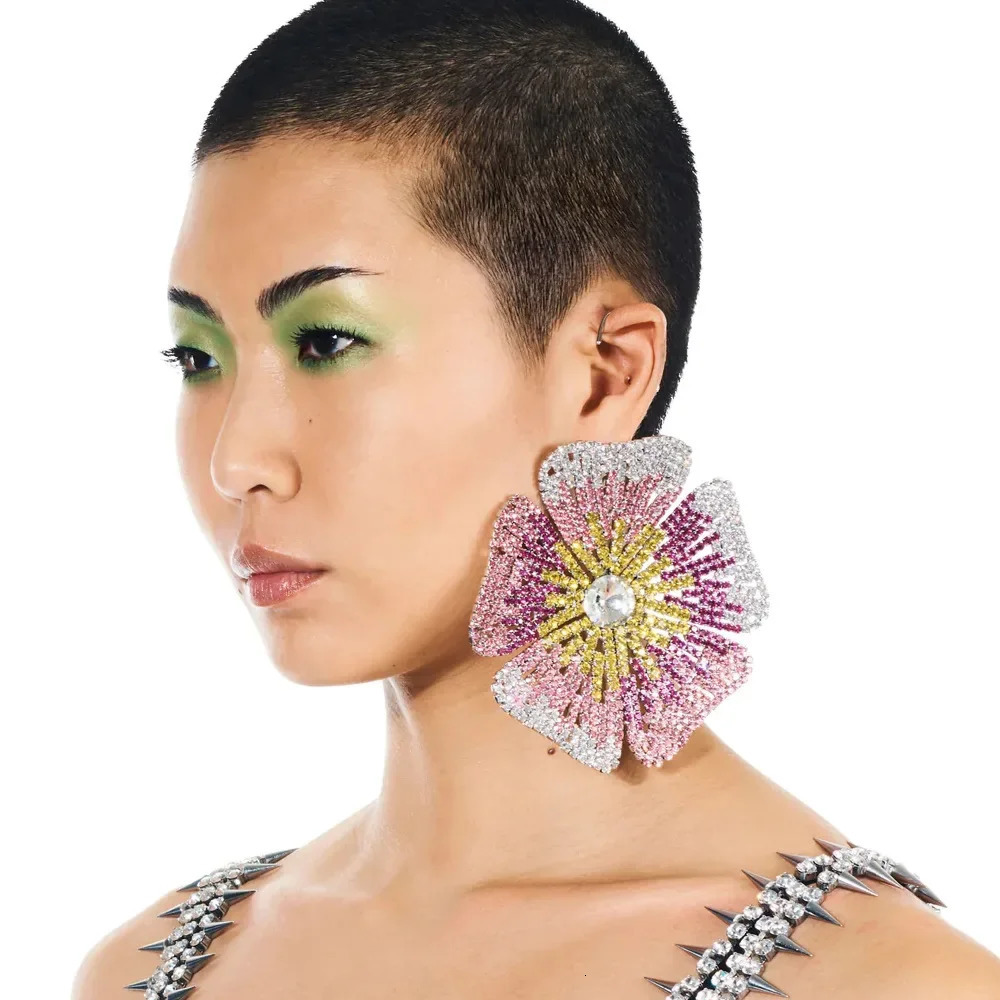 Exquisite Big Flower Earrings Dangle for Women Exaggerated Rhinestone Earrings Drop Wedding Jewelry Performance Show 250515