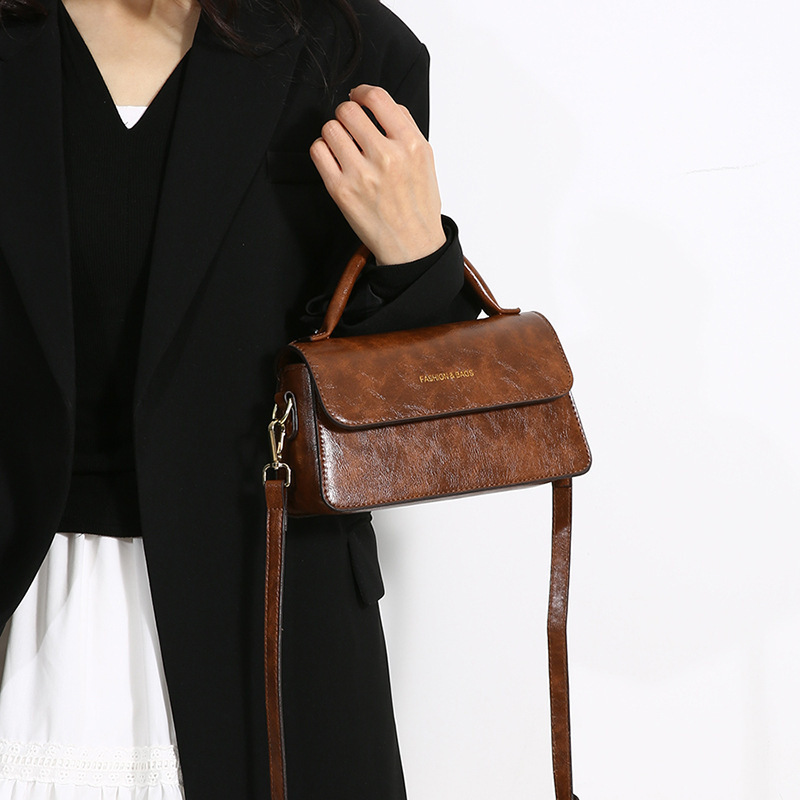 New high-end women's bag 2025 new multifunctional handheld designer small square fashionable Japanese and Korean single shoulder crossbody bag