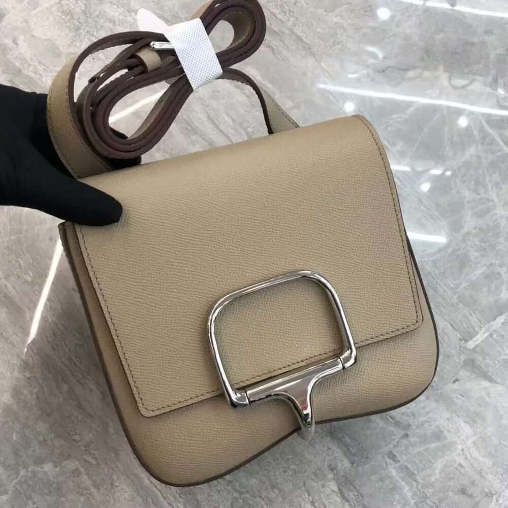 Vintage Style Genuine Leather Women's Shoulder Large Capacity Versatile Crossbody Unique Hip Fashionable Saddle Bag