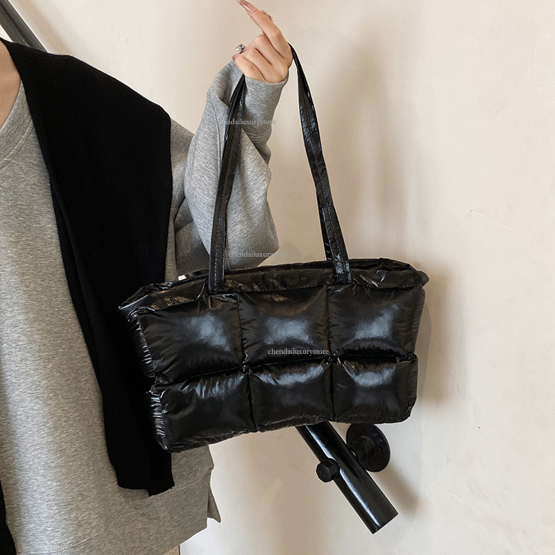 2025 Free Shipping Designer Bag Women's Korean Lightweight Cotton Large Capacity Shoulder Bag Fashion Casual Handbag Beach Bag