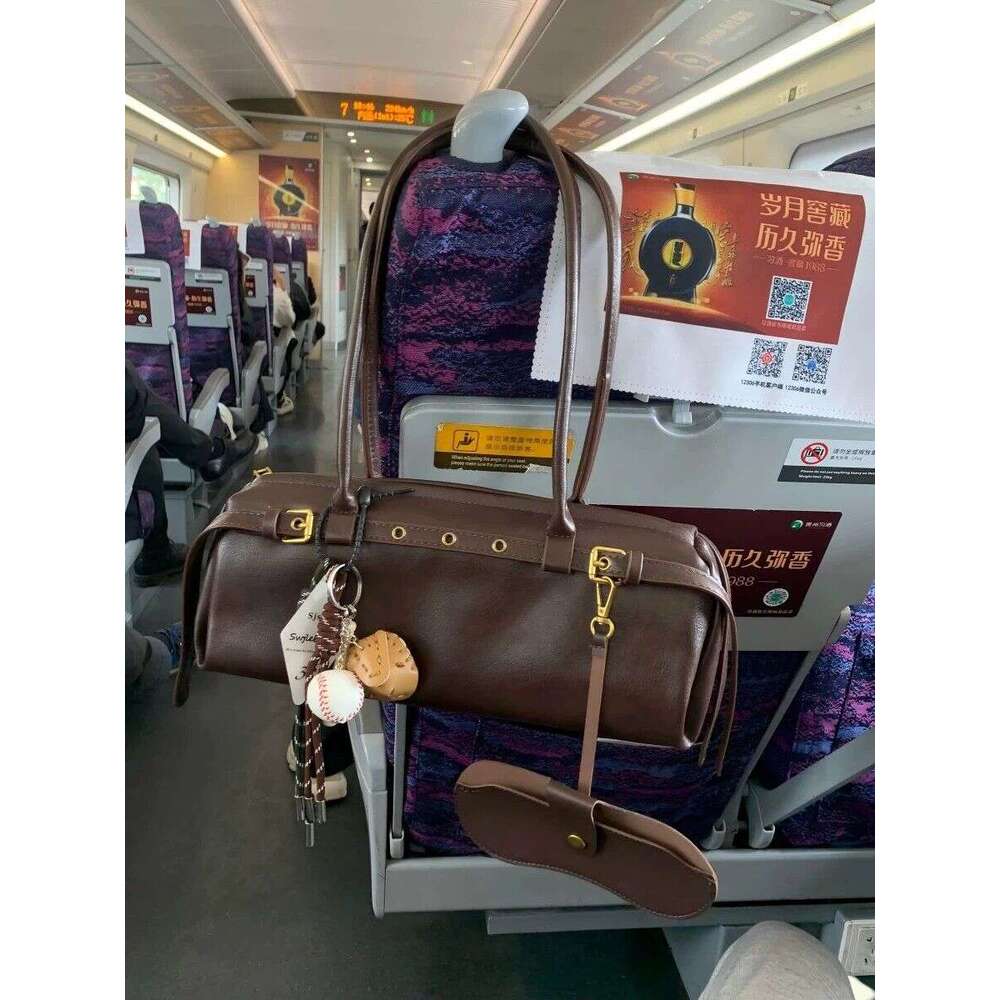 High end niche underarm for women 2025 new autumn and winter fashion handbag versatile commuting shoulder bag