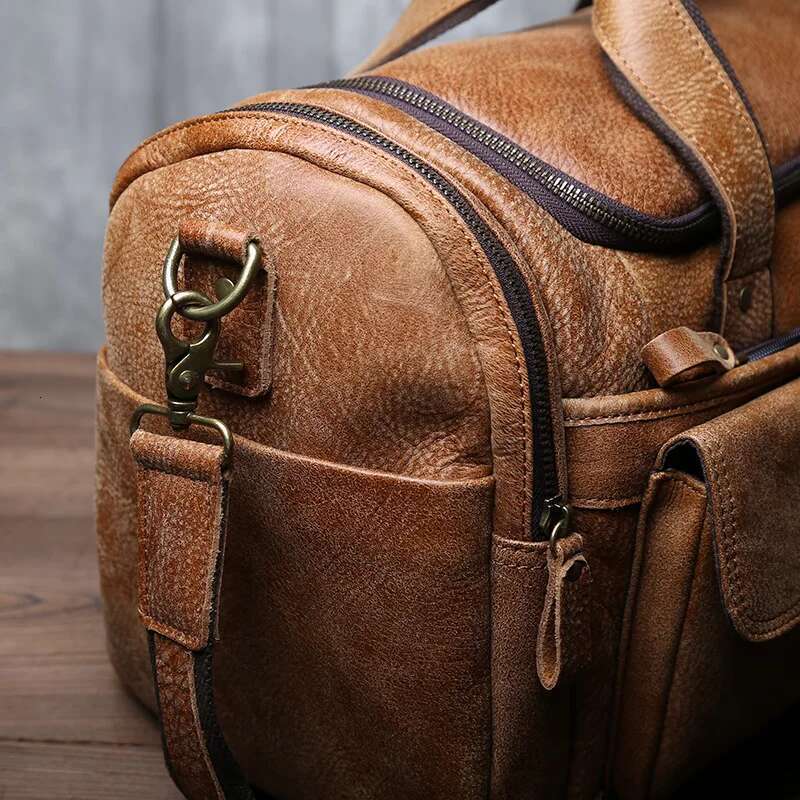 Retro Men's First Layer Cowhide Large-Capacity Portable Travel Genuine Leather Shoulder Messenger Bag