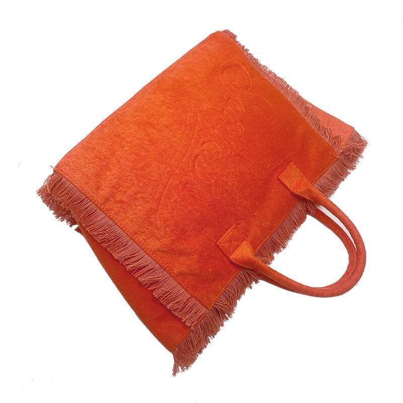 Delicate Ladies Tote Light Brand Design 2024 New High Quality Stylish Shoulder Bag To Rest The Daily Commuter Handbag