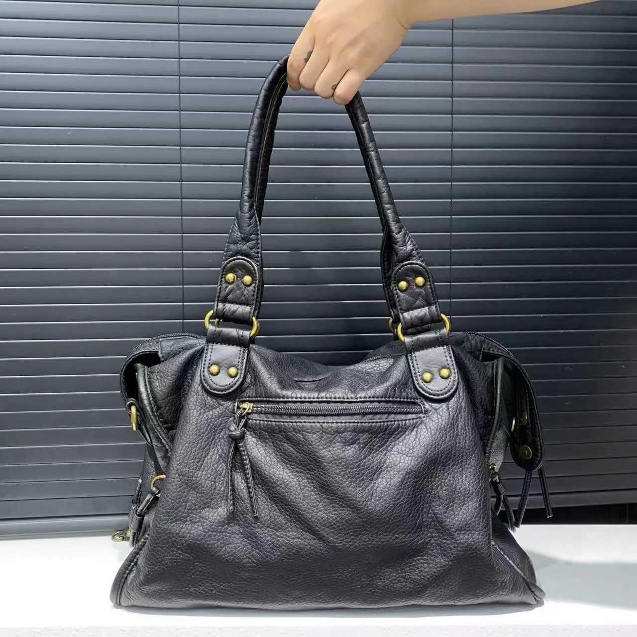 Y2K Spicy Girl e Shoder Crossbody Bag Vintage Wed Leather Soft Leather Motorcycle Bag Large Capacity Bag B250618