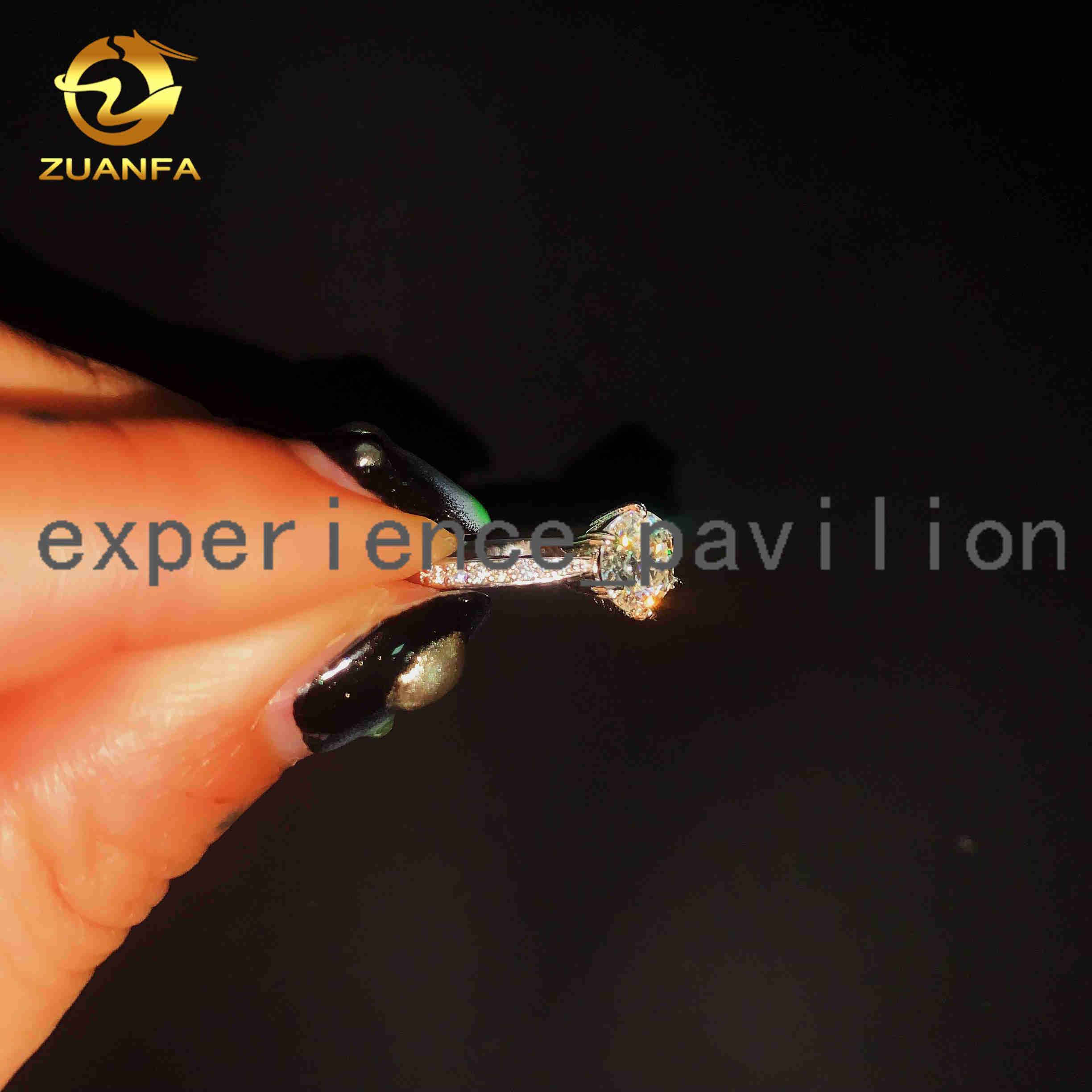 Classic Design Round Briiliant Cut Engagement Ring GRA Certification Pass Diamond Tester Custom Moissanite Ring