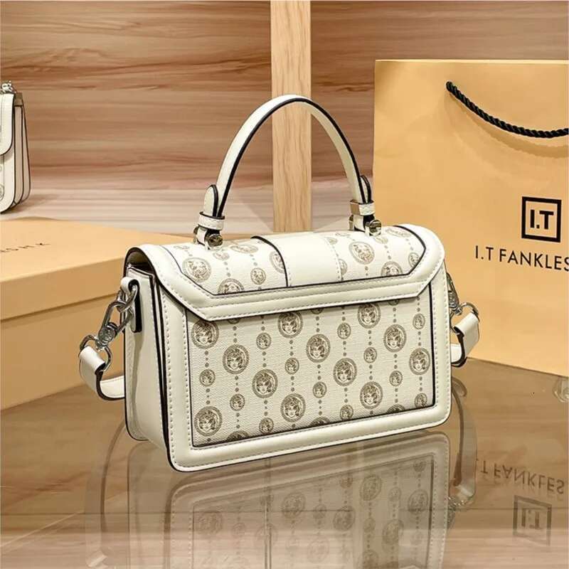 Brand Women's Handbag 2025 New Model, High-End Texture, Niche Designer Light Single-Shoulder Crossbody Bag, Retro Square