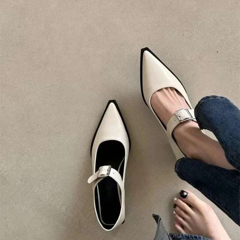 2025 Sandalias planas Ballet para mujer, zapatos plataforma con rehes puntiagudos, de tendencia