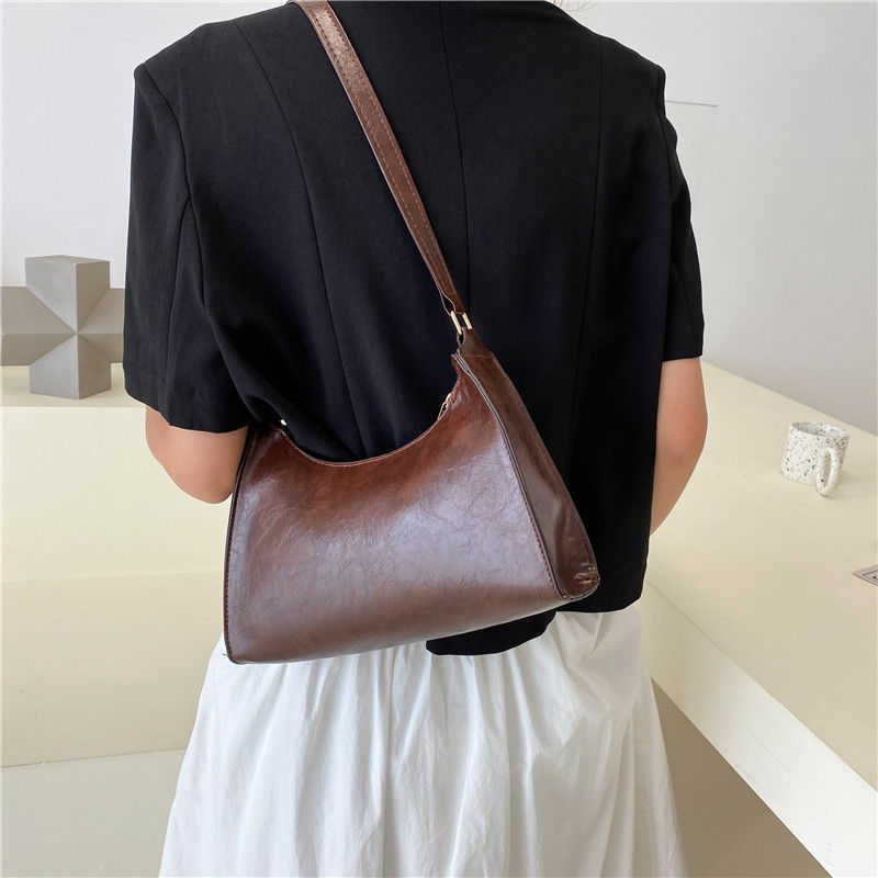 Women's Elegant Minimalist Shoulder Clutch Bag Trendy All-match Baguette Bag Classic Shoulder Bag For Work Daily Use Summer 2025 Fall Outfits Fal