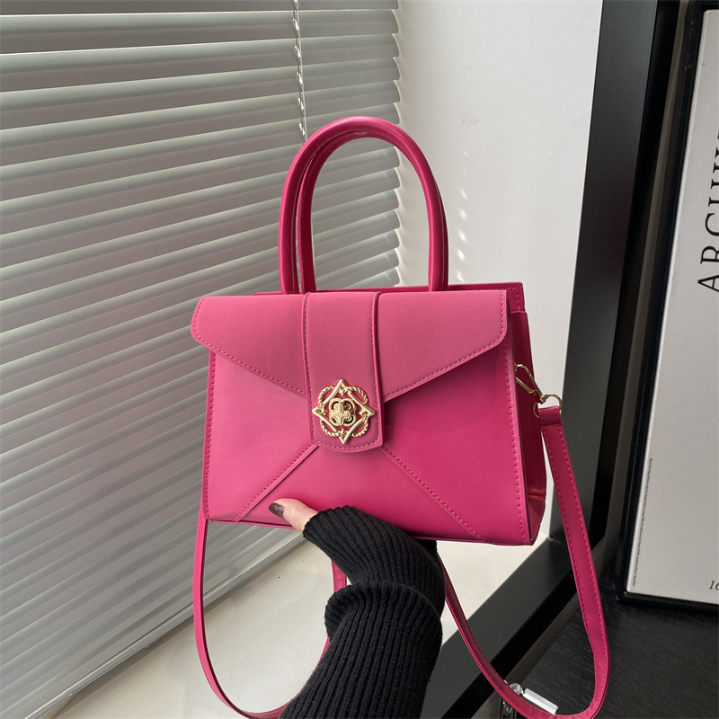 Free Delivery Designer Bag Fashion Lock Handheld Small Square For Women 2025 Light Luxury Versatile Shoulder Simple Commuter Crossbody Bag Luxury Bag