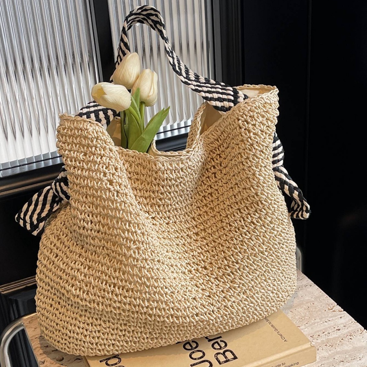 High quality new bag for vacation beach grass ladies 2025 designer new lazy style woven bag, large capacity fashionable single shoulder armpit bag
