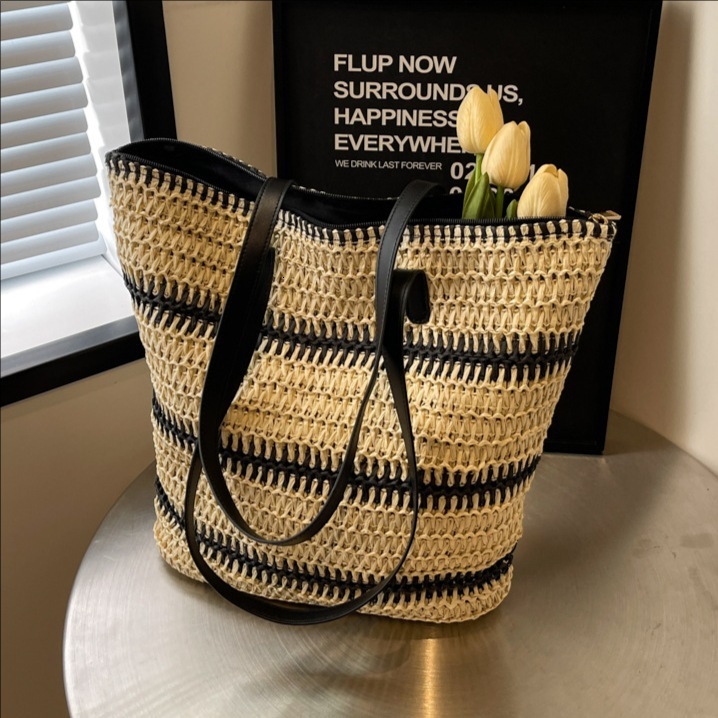 2025 Summer New Knitted Leisure Commuter Large Capacity Tote for Women's Niche Trend Fashion Color blocked Shoulder Bag