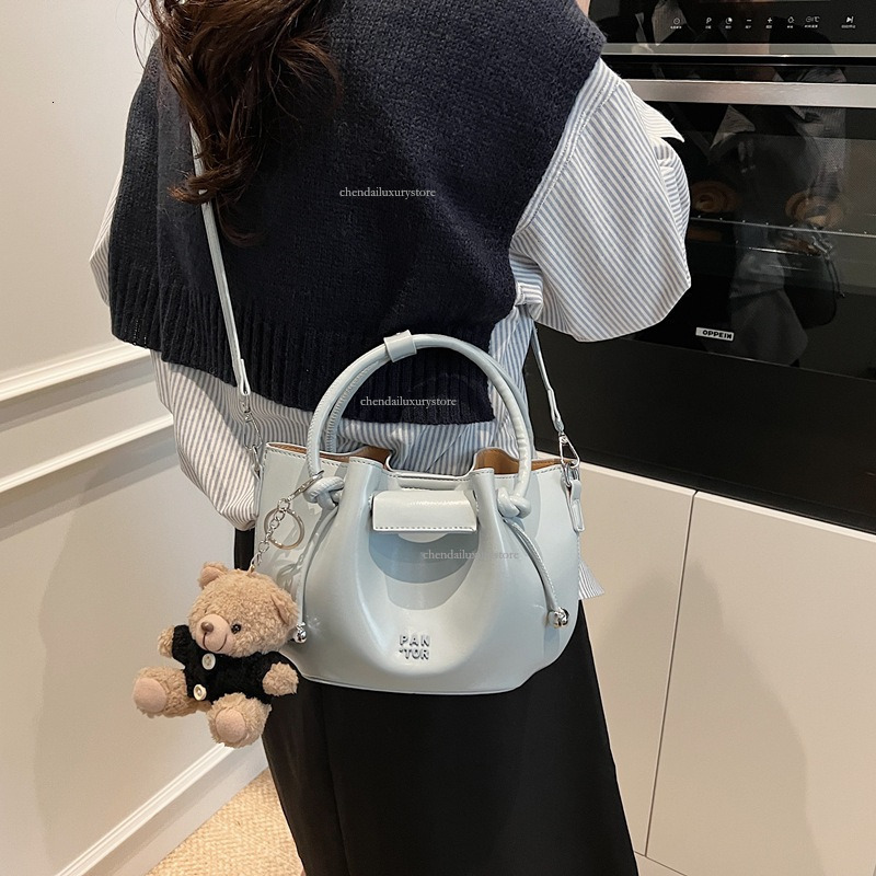 2025 Pink Fresh Cute Women's Handbag Designer Shang Internet Celebrity One Shoulder Crossbody Bag New Free Delivery Shopping Versatile Bag