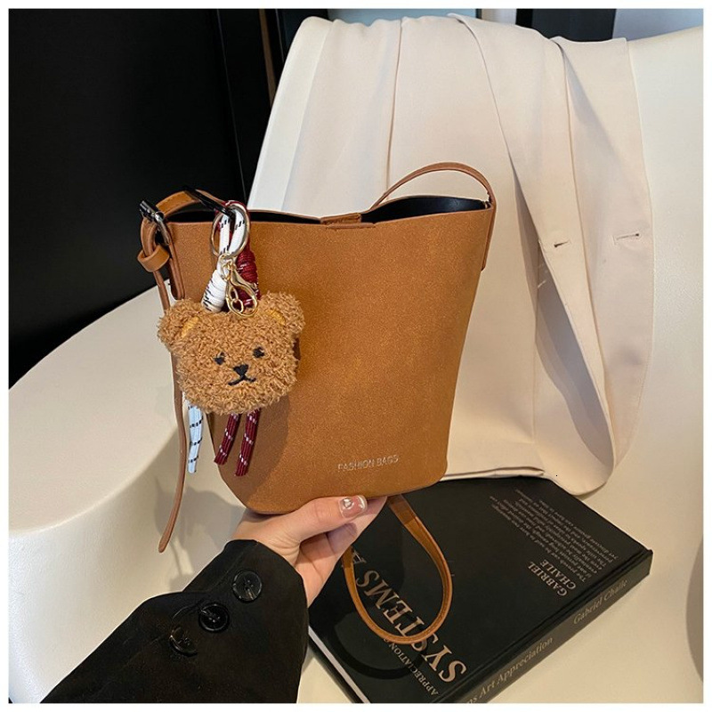 High Quality Brand High-quality New Model Free Delivery Designer Bag PU2025 Spring Stitching Niche Shoulder Bag
