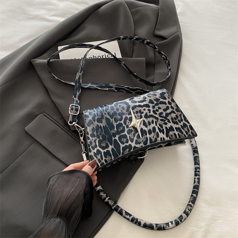 Free Delivery Designer Bag Leopard Print Long Casual Texture Chain With Personality For 2025 Age Shoulder Hand Underarm Women's Luxury Bag