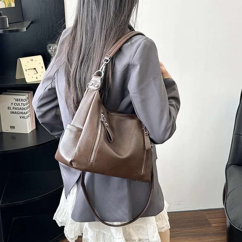 New In 2025 Spring Summer: Women's Fashionable Commuter Bag - Large Capacity, Retro Messenger Style With Textured Shoulder Strap