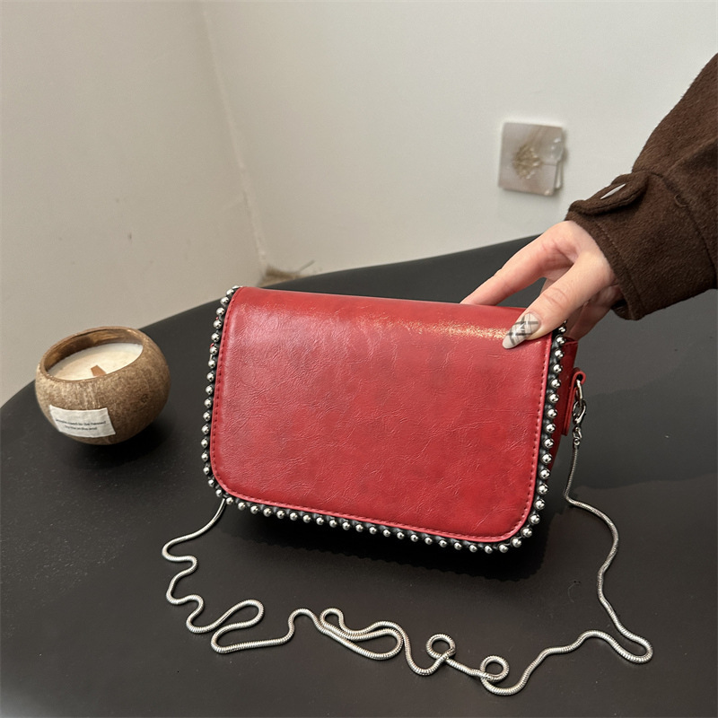 Free Delivery Designer Bag Small Square With Niche Design Shoulder Personalized Simple Women's 2025 Autumn And Winter New Fashionable Diagonal Cr
