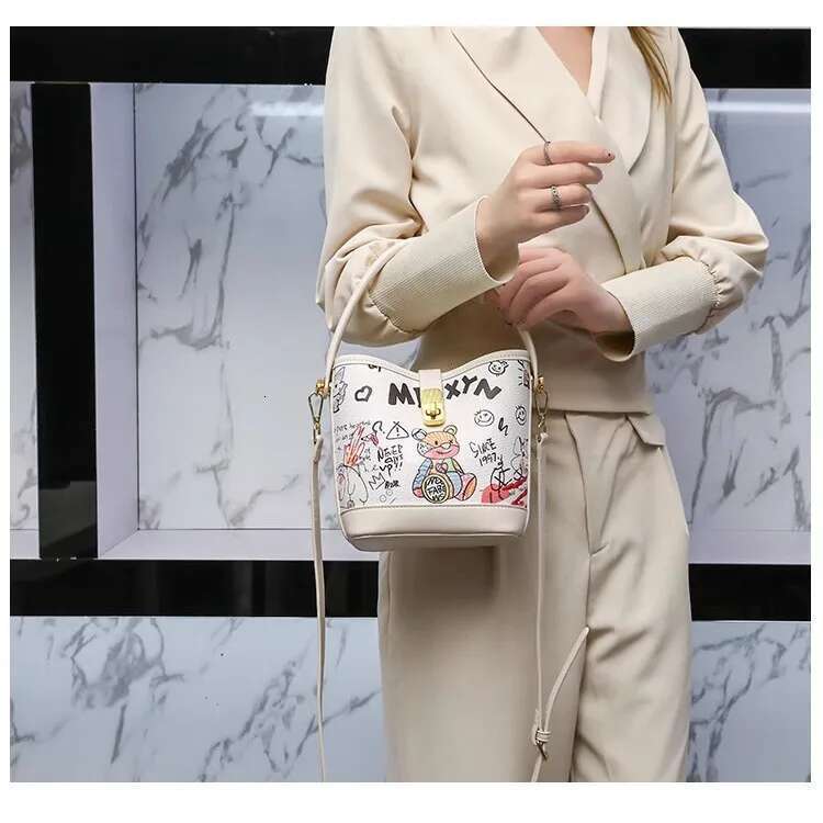 Women Tote Leather Crossbody Bags Female Daily Commute Square Shoulder Versatile Dinner Fashion Cartoon Print Bucket Bag