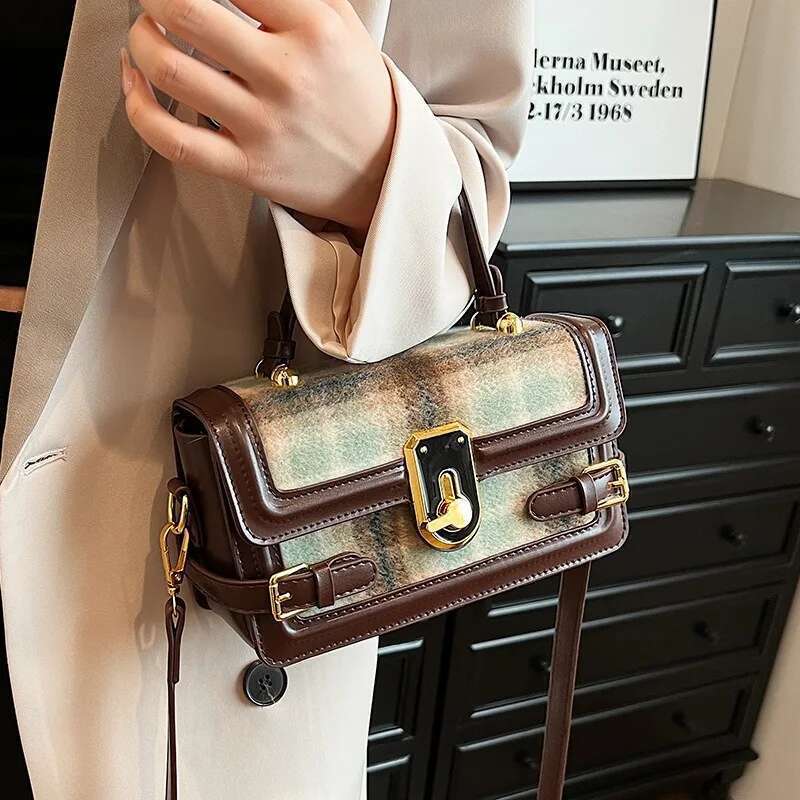 Fashionable Woolen With Color Contrast: Small Batch Women's Popular Crossbody Stylish Square Bag Bags For Women