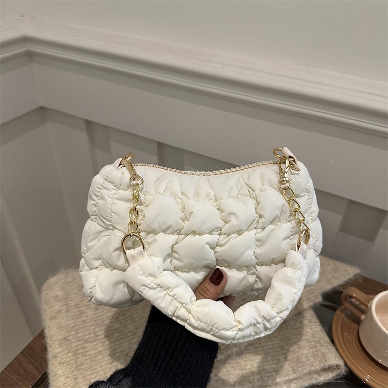Free Delivery Designer Bag 2025 New Pleated Cloud Korean Version Niche Fashion Shoulder Trendy Bubble Underarm Down Cotton Jacket Luxury Bag
