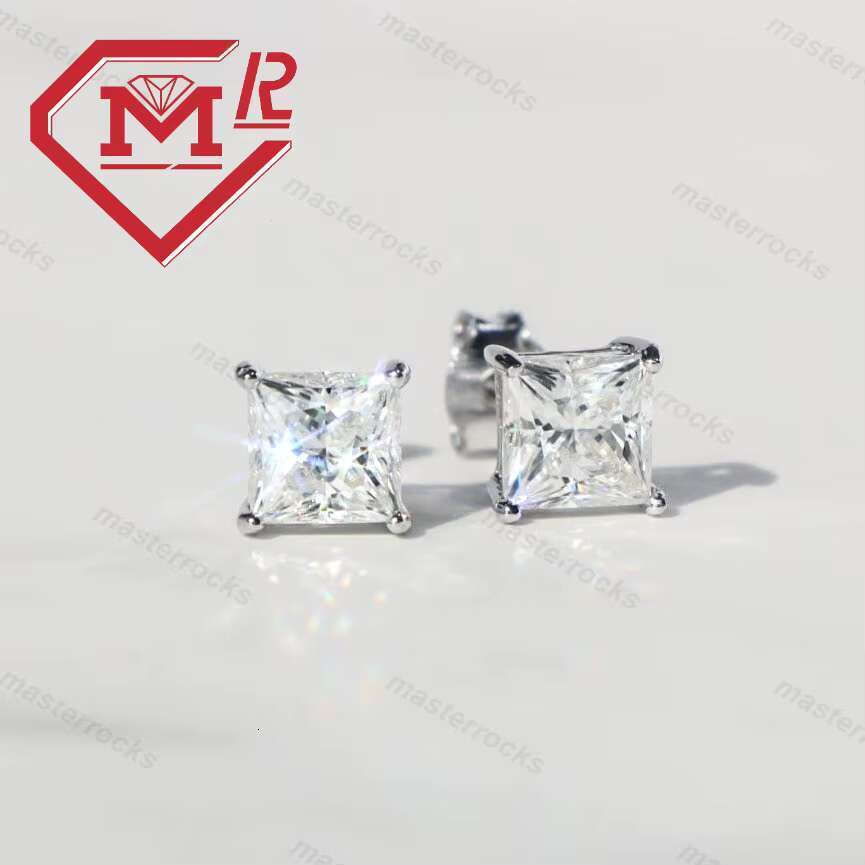 The best-selling are made of pure sier and sparkling spodumene earrings