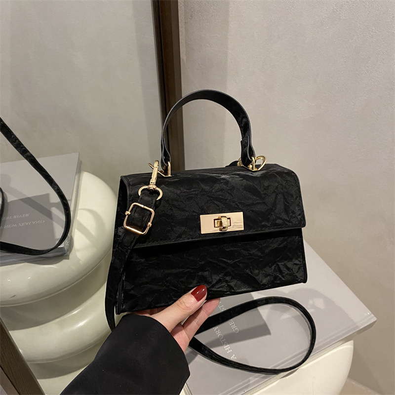 Spring Summer New Fashion Crossbody Simple Commuter Trendy Korean Version New Free Delivery Designer Bag Solid Color Single Luxury Bag Shoulder Small 