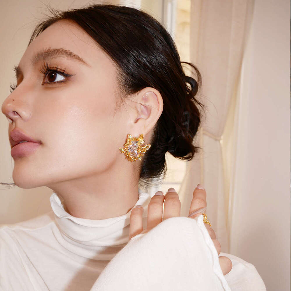 Boonee alus Flower Butterfly 2024 Winter New Cool Style Ins Premium Earrings