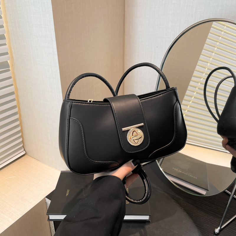 Free Delivery Designer Bag Ladies' High End Shoulder 2025 Winter New Versatile Ins Popular Niche Design Women's Temperament This Year Luxury