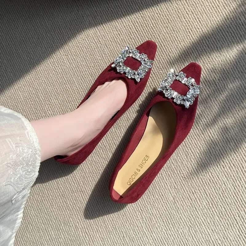 2025 Spring and Autumn New French Fashion Red Pointed Suede Water Dia Shallow Mouth Flat Casual Women's Shoes