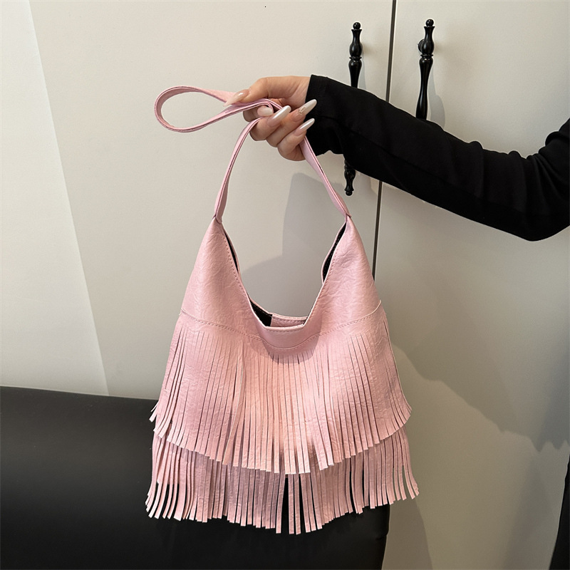 Women's 2025 Spring New Fashionable New Free Delivery Designer Bag Tassel Shoulder Large Capacity Luxury Bag Underarm Tote Bag