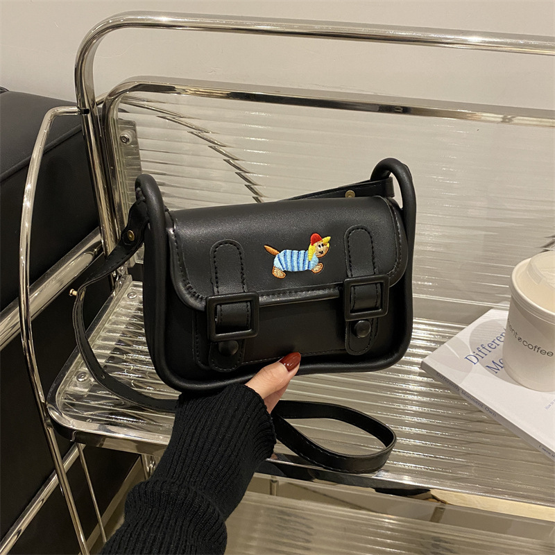 Free Delivery Designer Bag Winter Popular Sausage Dog Small For Women 2025 New Trendy And Versatile Crossbody Cambridge Mailman Luxury Bag