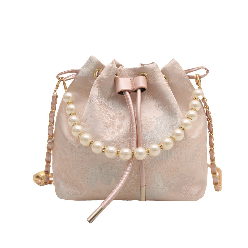 Chinese national bucket 2025 summer new designer embroidery antique versatile high-end style handbag Hanfu accessories crossbody bag