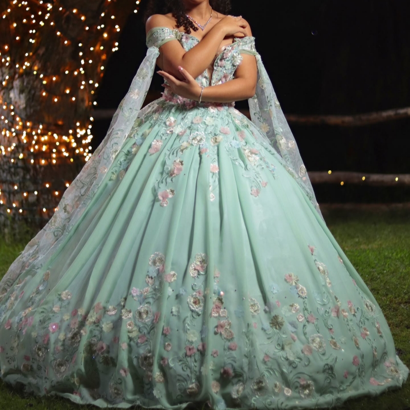 Green Quinceanera Dresses Off Shoulder Ball Gown Sweet 16 Dress Applique Flower Beading With Cape Tull Birthday Party Vestidos 15 Anos