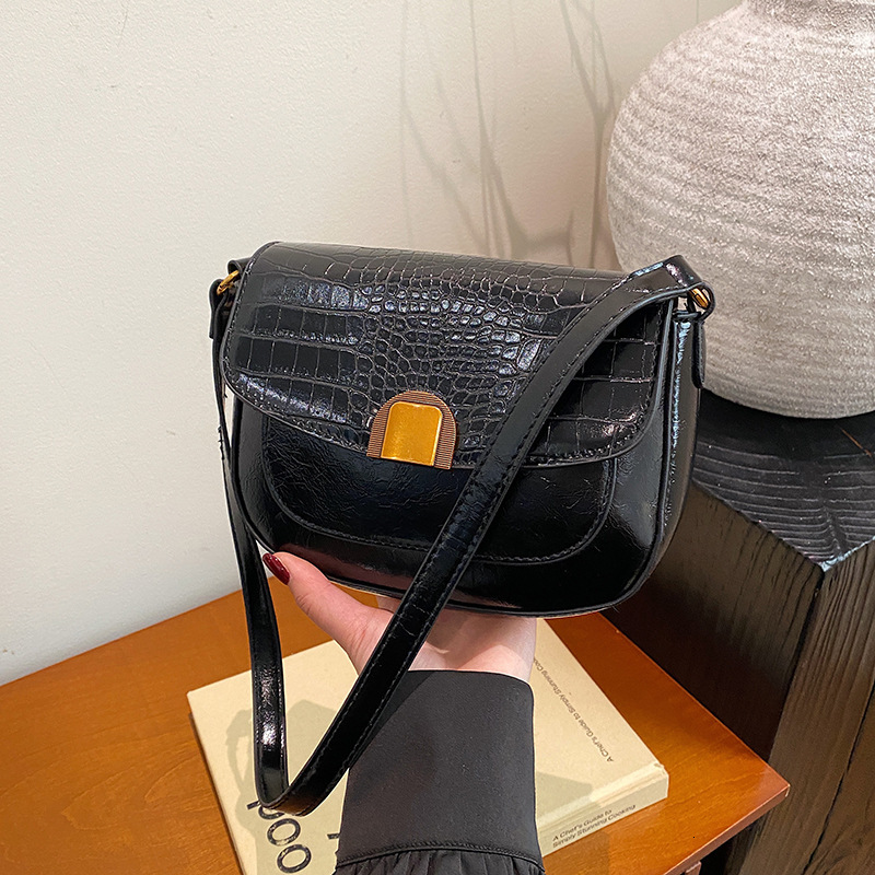 Free Delivery Designer Bag Premium And Niche Hand For Women 2025 Spring New Fashion Single Shoulder Crossbody Women's Textured Saddle Luxury Bag