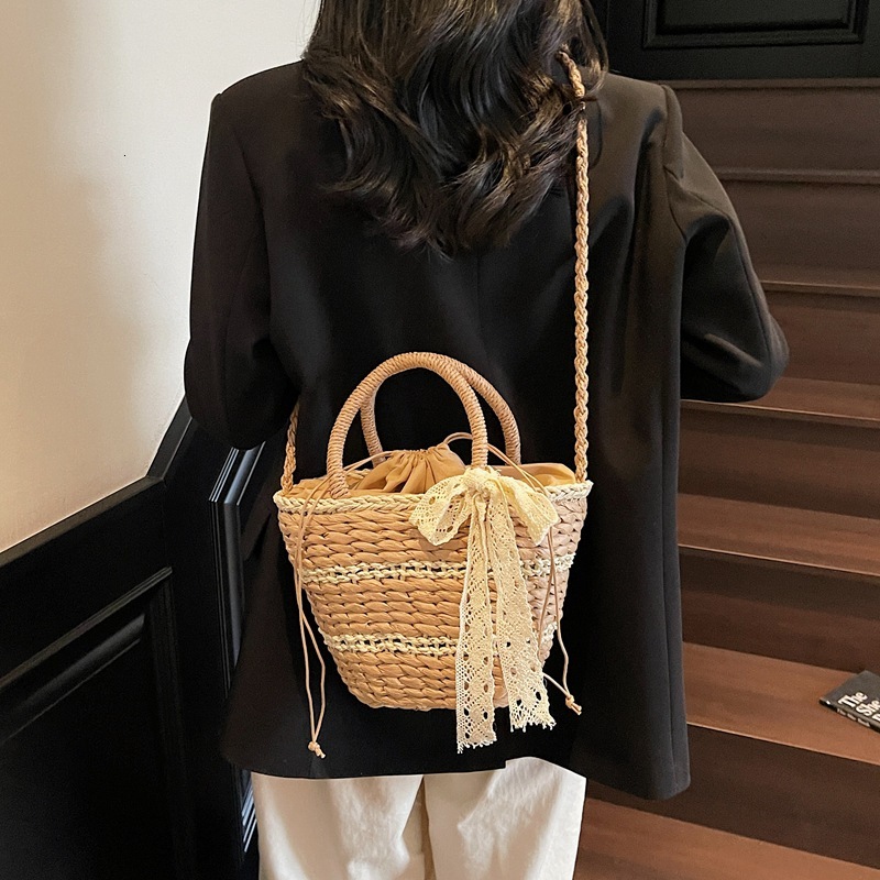 2025 New Seaside Vacation Style Handheld Vegetable Basket for Women with Hollow out Splicing and Weaving Large Capacity Single Shoulder Crossbody Bag