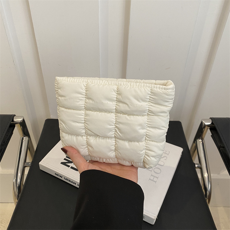 Free Delivery Designer Bag Korean Style Multi Color Minimalist Makeup Hand Held Small Square Large Capacity Multifunctional Storage Spring 2025 Luxury