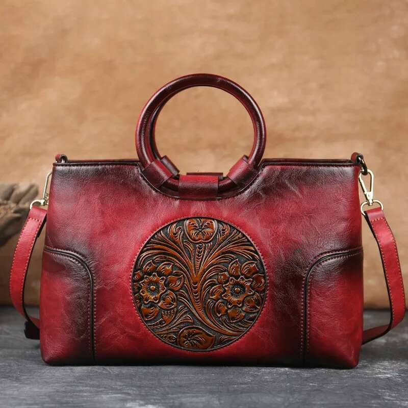 2025 New High Quality Leather Handbag Retro Handmade Emed Shoulder Bag For Women Large Capacity Female Messenger Bags
