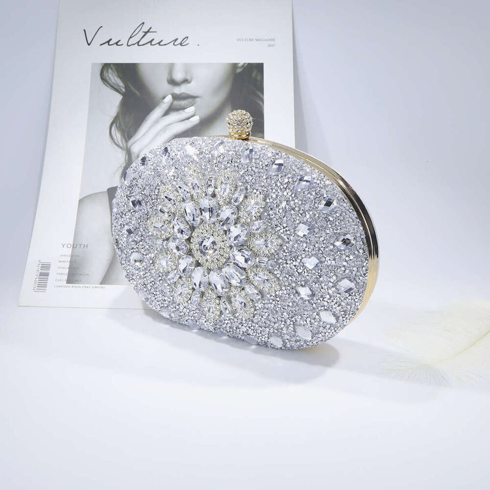 Design sensation suower studded dia dinner bag explosive women's cheongsam evening dress handbag clutch 2025 new style chic and elegant temperame