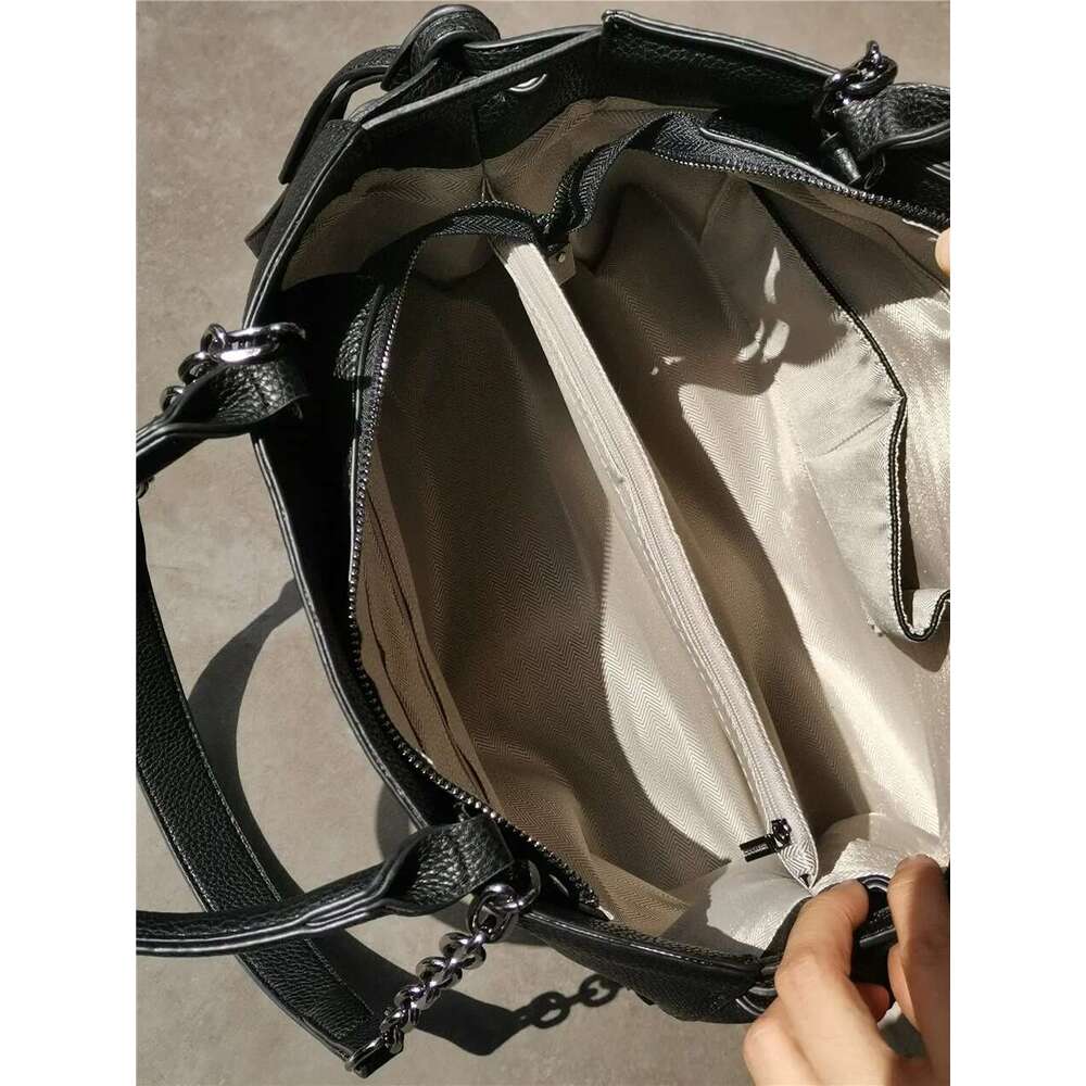 Crocodile Pattern Women Shoulder Bags Designer Female Handbags Large Capacity Fashion Chain Lady Big Totes Elegant Commuter Bag