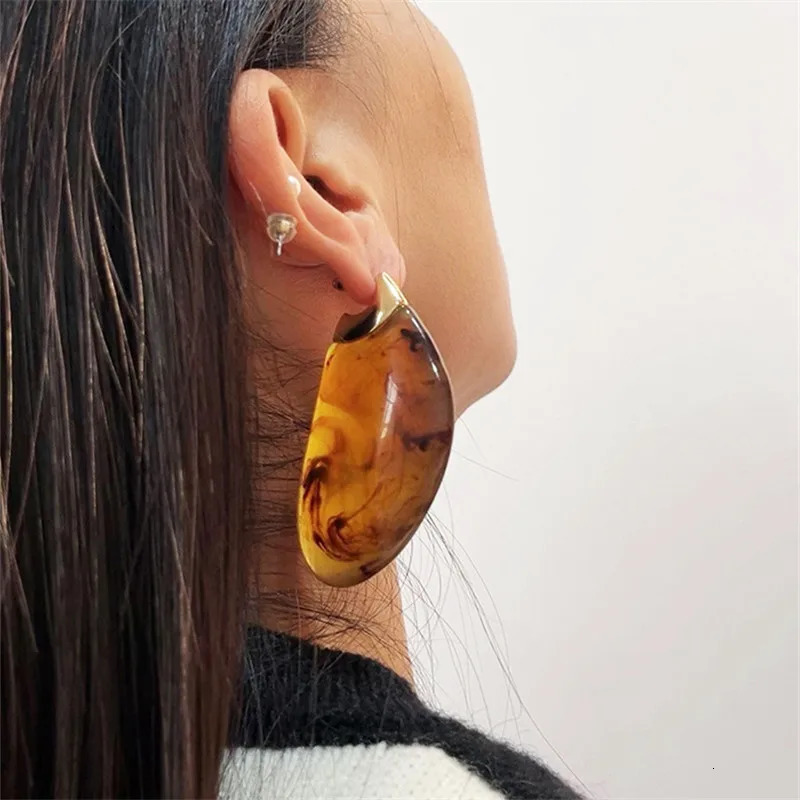 XIALUOKE Chunky Jewelry Geometric Resin Earrings For Women European American Style Personalized Earring Accessories 250515