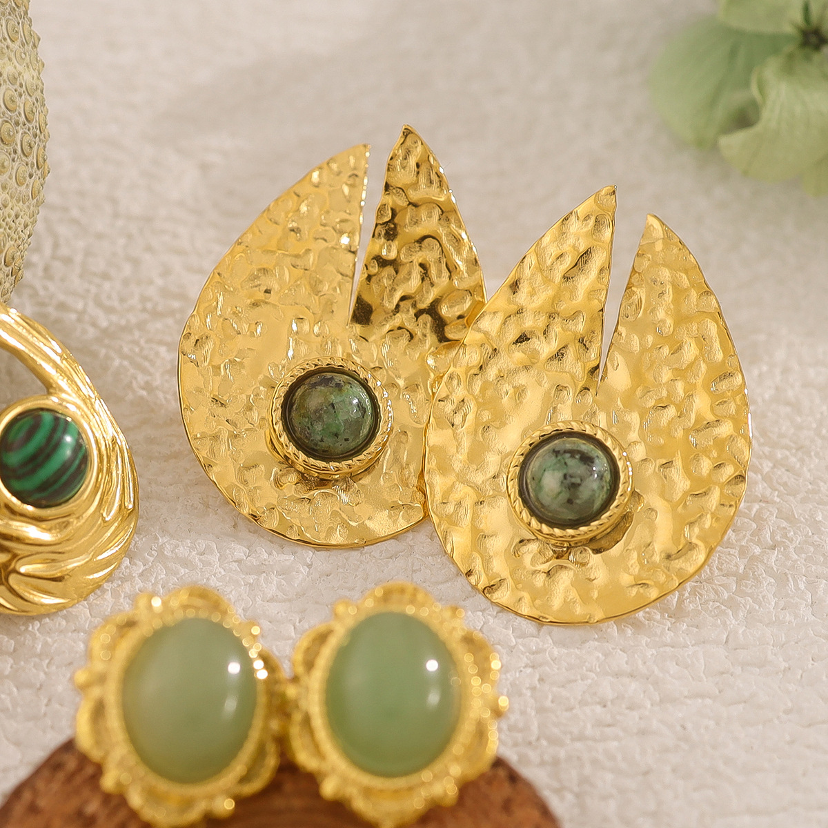 Vintage-Inspired Green Aventurine Drop Earrings, 18K Gold Plated Stainless Steel, Long Dangle Design, Stylish & Elegant for Women, Wholesale Jewelry