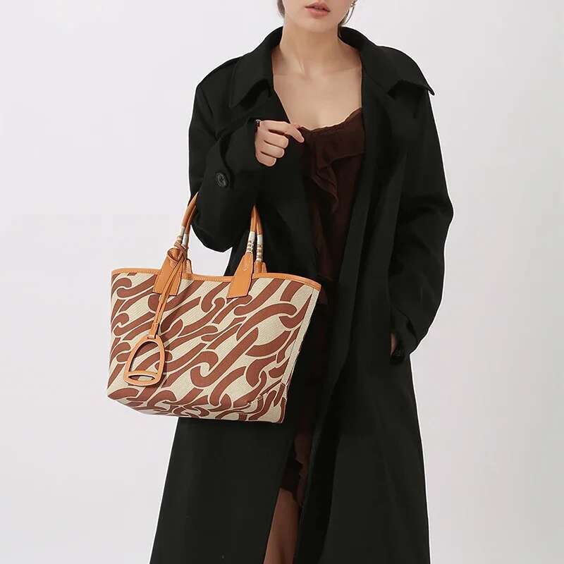 Tote Shoulder Crossbody Bags Knitting New In Handbag Cute Commuting Versatile High Brand Genuine Women Fashion 2025 Trend