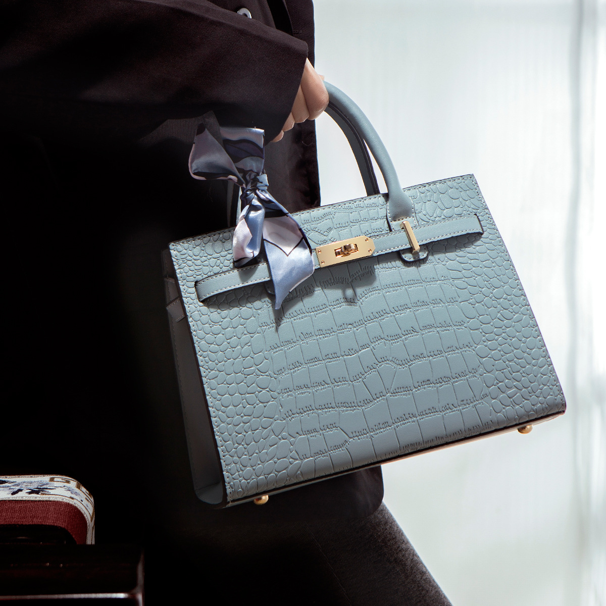Bag advanced sense PU leather high quality new atmospheric large capacity women's handbag commute essential crossbody