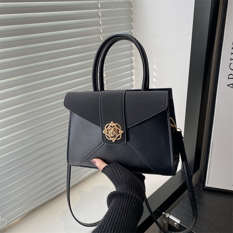 Free Delivery Designer Bag Fashion Lock Handheld Small Square For Women 2025 Light Luxury Versatile Shoulder Simple Commuter Crossbody Bag Luxury Bag