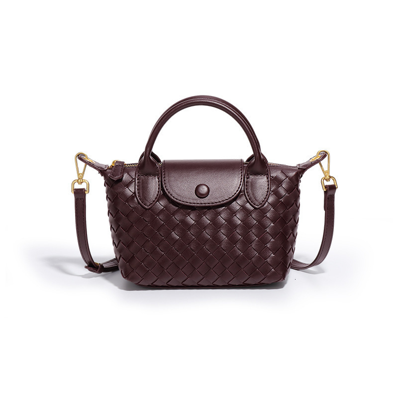 New handmade dumpling bag, fashionable bucket bag, new minimalist women's crossbody bag, high-end texture, trendy diamond grid woven bag, versati