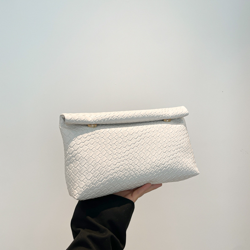 Casual Versatile Crossbody In Spring Summer 2025 New Korean Luxury Bag New Free Delivery Designer Bag Version Shoulder Bag Fashionable And Trendy Comm
