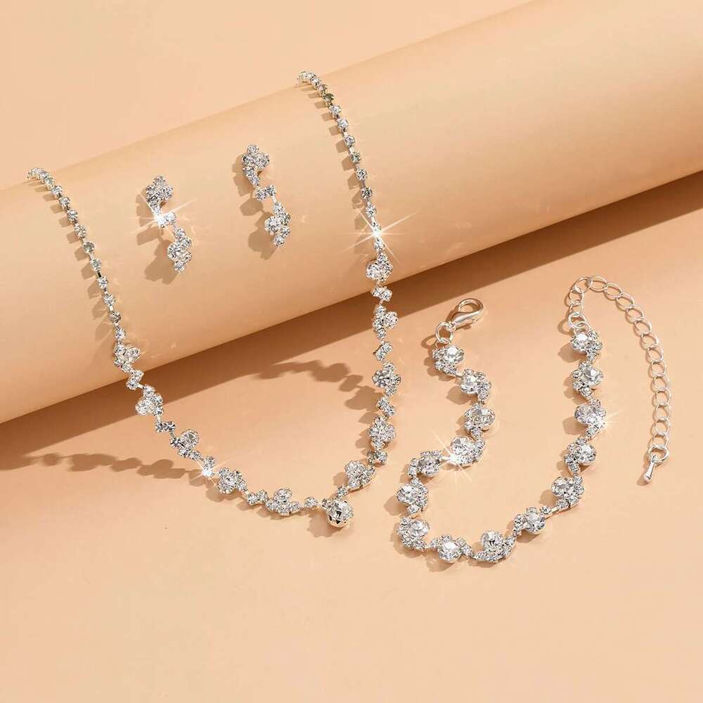 4-Piece Women's Flower Necklace With Earrings And Bracelet Set, Wedding Party Accessories
